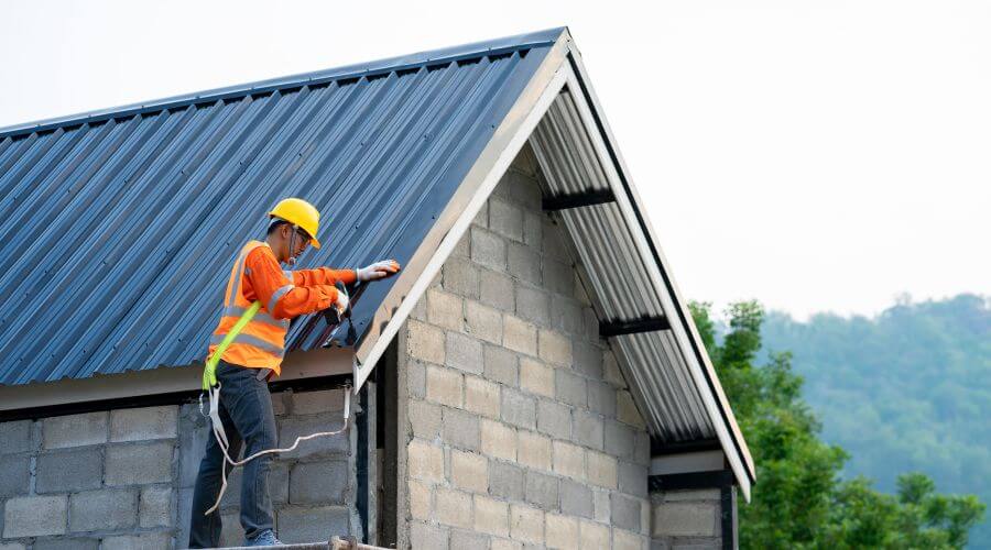 Expert Emergency Roof Repairs services in Ravenna, KY